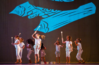 Ljubi kruhek - zaključna produkcija 2011 <em>Foto: &copy;Saša Huzjak</em>
