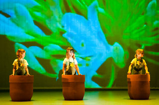 Ljubi kruhek - zaključna produkcija 2011 <em>Foto: &copy;Saša Huzjak</em>