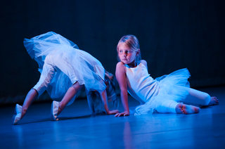 Ljubi kruhek - zaključna produkcija 2011 <em>Foto: &copy;Saša Huzjak</em>