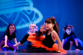 Ljubi kruhek - zaključna produkcija 2011 <em>Foto: &copy;Saša Huzjak</em>
