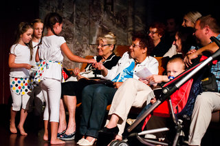 Ljubi kruhek - zaključna produkcija 2011 <em>Foto: &copy;Saša Huzjak</em>