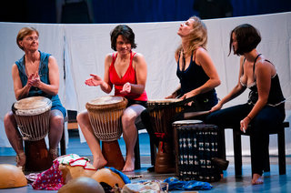 Ljubi kruhek - zaključna produkcija 2011 <em>Foto: &copy;Saša Huzjak</em>
