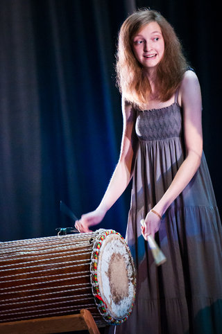 Ljubi kruhek - zaključna produkcija 2011 <em>Foto: &copy;Saša Huzjak</em>