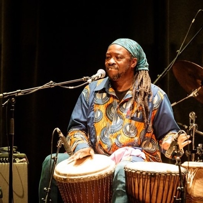 SIDIKI CAMARA (Mali): DELAVNICA ZA DJEMBE IN DUNUNE in KONCERT