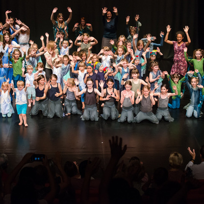 POTOPIMO SE V GLOBINE - otroška plesna predstava <em>Foto: Saša Huzjak</em>