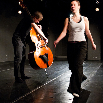 Predstavitev dela v procesu plesne predstave "DVOMINE" <em>Foto: Saša Huzjak</em>
